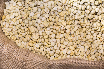 Obraz premium green coffee beans