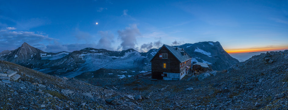 Schutzh&uuml;tte im Hochgebirge
