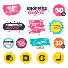 Fototapeta premium Social media icons. Chat speech bubble and Globe.