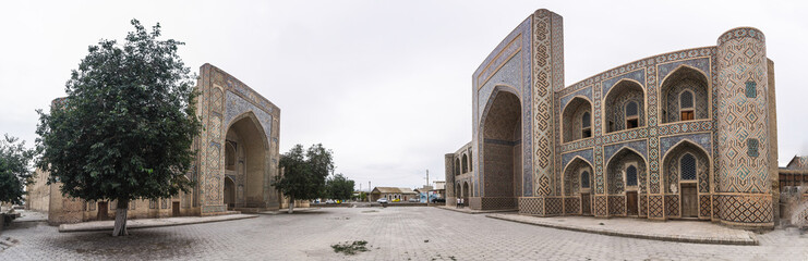 Fototapeta na wymiar Ancient streets of Bukhara