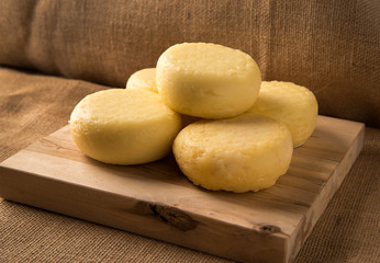 artesanal gourmet cheese