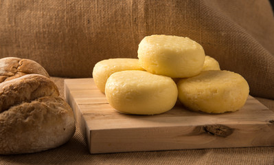 artesanal gourmet cheese
