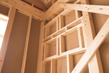 建築中の木造住宅　窓枠

