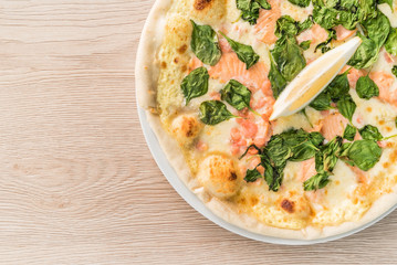 seafood pizza
