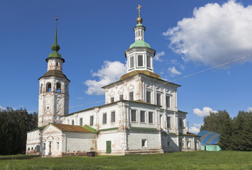 Fototapeta na wymiar Church of St. Nicholas of Gostunsky in Veliky Ustyug, Vologda region, Russia