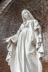 Naklejka premium Statue of Our Lady