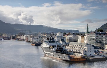 Naklejka premium ville portuaire de Bergen en Norvège