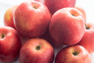 ripe red apples