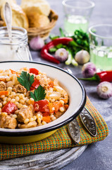 Pasta with vegetables and meat