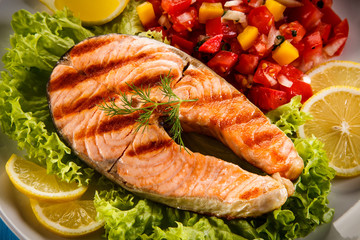 Grilled salmon and vegetables