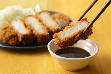 とんかつ　Japanese pork cutlet Tonkatsu