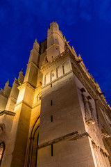 Cath&eacute;drale Saint-Jean-Baptiste de nuit &agrave; Lyon 