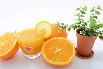 新鮮な果物とジュース
