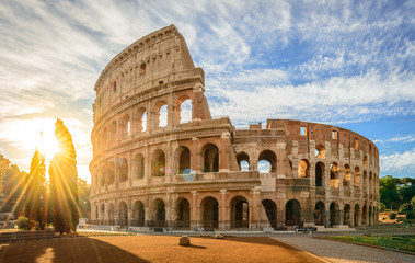 Fototapeta na wymiar Colosseum at sunrise, Rome