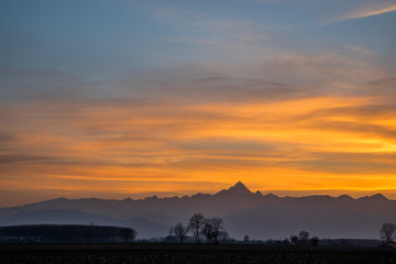 Monviso al tramonto
