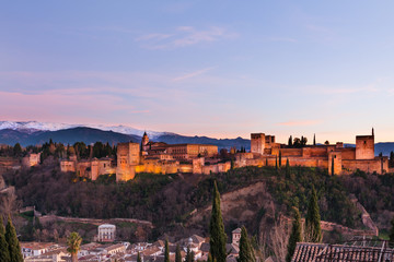 Fototapeta na wymiar Beautiful Alhambra palace, Albacyn and surrounding mountains in Granada, Spain