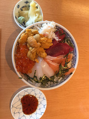 海鮮丼