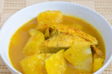 Thai southern Style Food, Yellow curry fish with pineapple