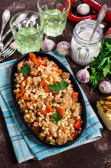 Pasta with vegetables and meat