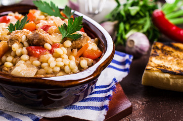 Pasta with vegetables and meat