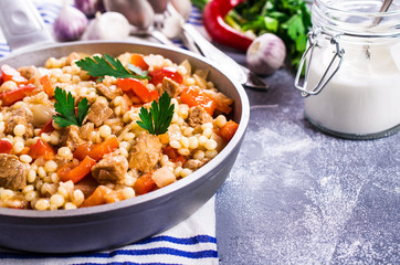 Pasta with vegetables and meat