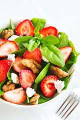 Strawberry and spinach salad