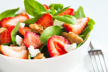 Strawberry and spinach salad