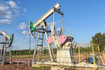 Fototapeta na wymiar Oil pump in the field