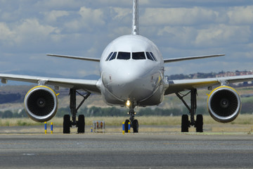 Cabina de avión de línea Airbus A319