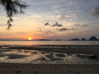 Tubkaek Beach, Sunset