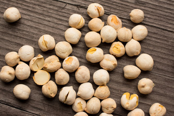 Roasted chickpeas on wooden table