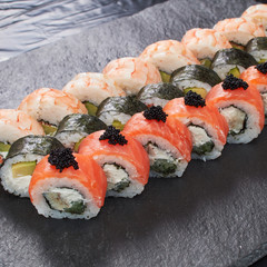  fusion sushi on black stone