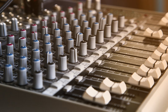music mixer