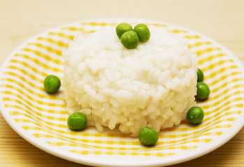 Rice dish with peas