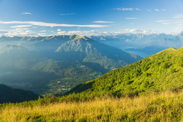 Obraz premium Hiking on peaks of Italian mountains with beautiful view to the lake Como