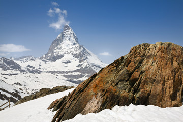 Fototapeta na wymiar Hiking trails on the Gornergrat mountain with view of the Matterhorn