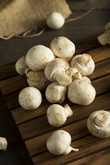 Raw Organic Baby Button Mushrooms
