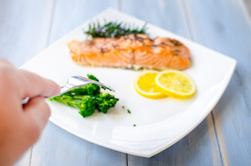 Grilled salmon and vegetables 