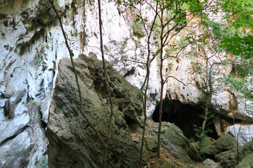 entry to the Phraya Nakhon Cave