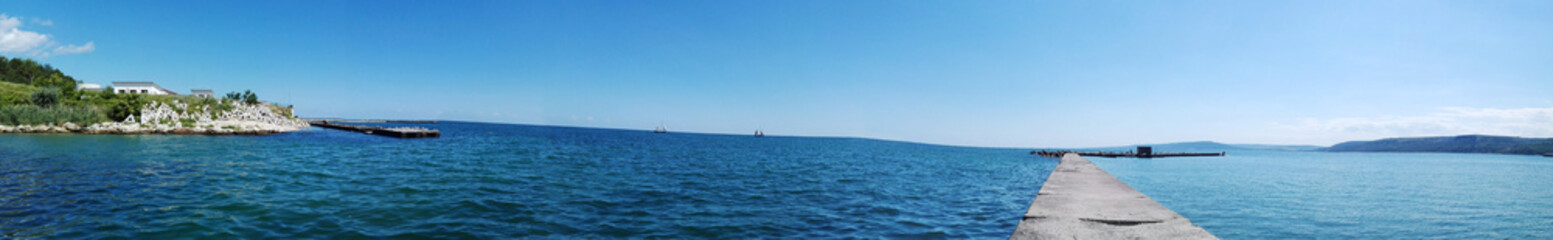 Fototapeta premium Panorama of The Sea with The Blue Sky at Balchik Bulgaria