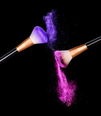 explosion of make-up powder isolate