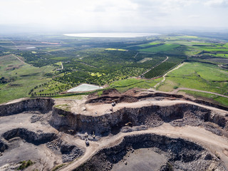 Kopalnia odkrywkowa Włochy © BlackMediaHouse