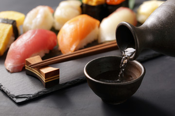 日本酒と寿司　Japanese Sake and Sushi