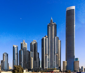 Fototapeta na wymiar New houses on the streets in Dubai