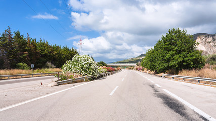 Fototapeta premium main highway in Sicily in summer day
