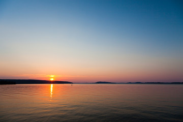 Obraz premium Sunset on a lake