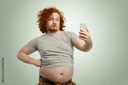 500_F_141147241_2vkSJbfnW9kZ89rwb9kqRPrPdczOOvhH.jpg