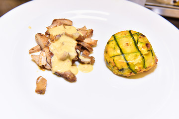 Chicken Thigh country with Dijon mustard sauce and vegetable pie