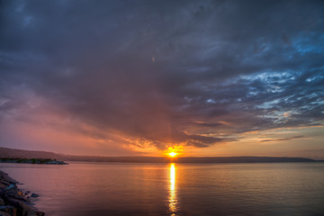 Obraz premium Sundown over an lake