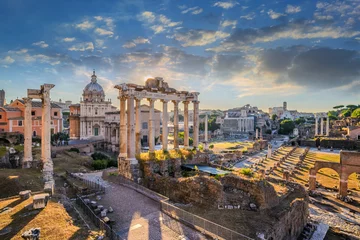 Fotobehang Forum Romanum bij zonsopgang, Rome, Italië © Noppasinw